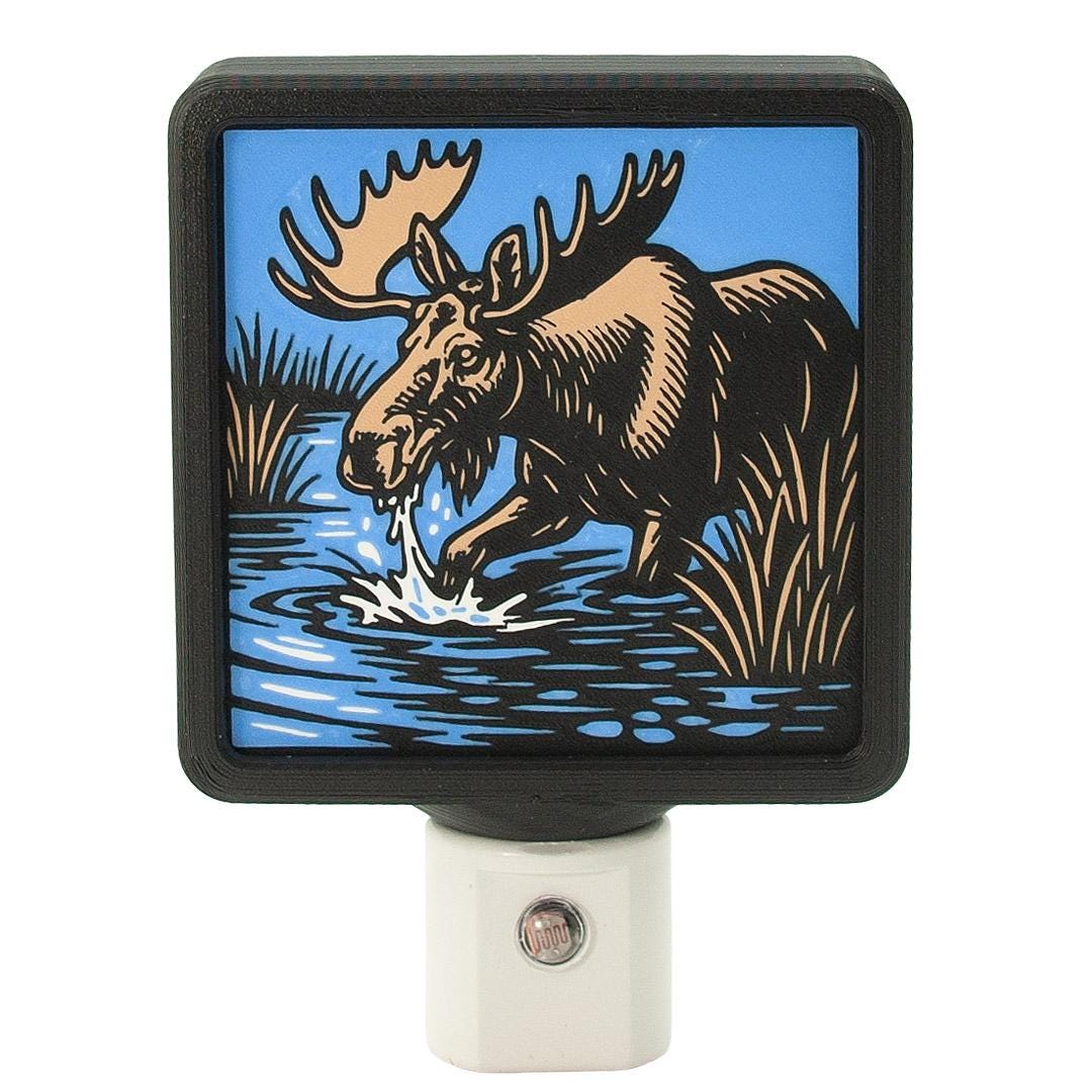 Moose Night Light – Rustic Forest Wildlife LED Decor (Handmade)