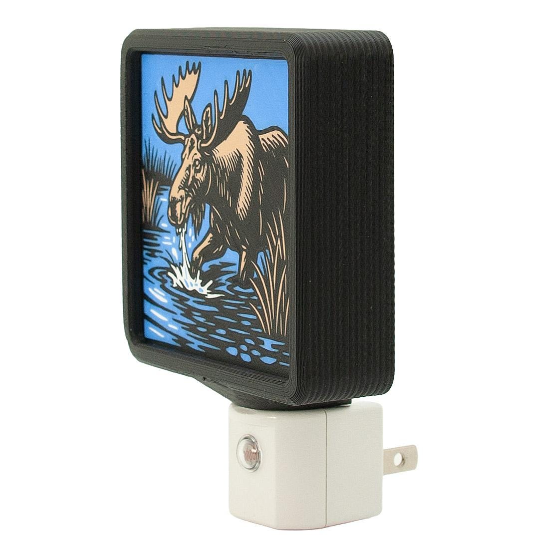 Moose Night Light – Rustic Forest Wildlife LED Decor (Handmade)